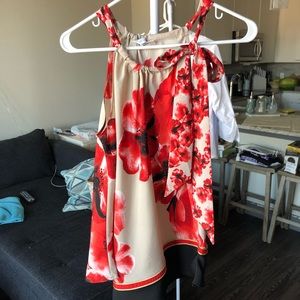 NY&Co floral top NWT